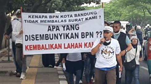 Ahli Waris Djajadi Karta Bin Arsadidjaja Gelar Unjuk Rasa ke Kantor BPN Kota Bandung