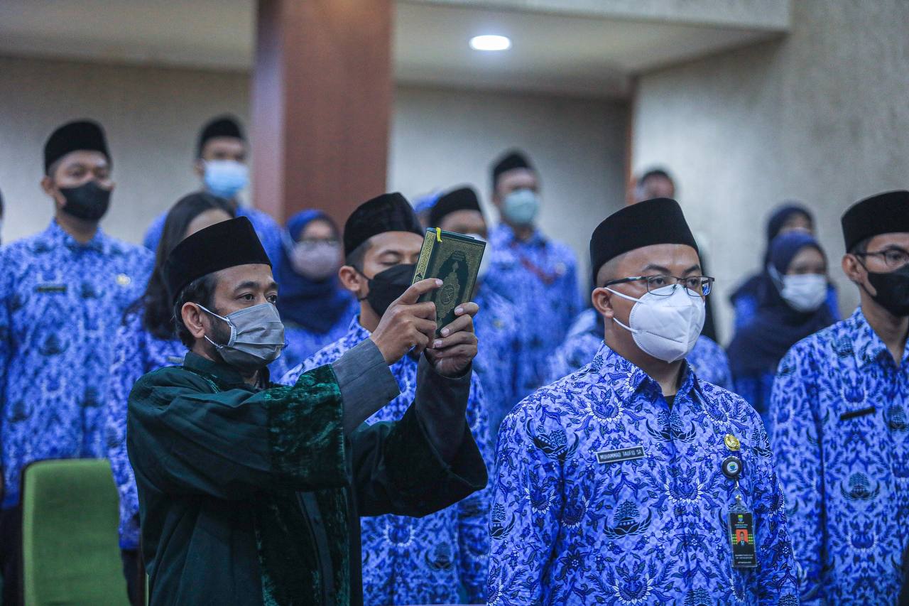 CPNS Harus Kuasai dan Kendalikan Tekonologi. Begini Kata Walkot Yana