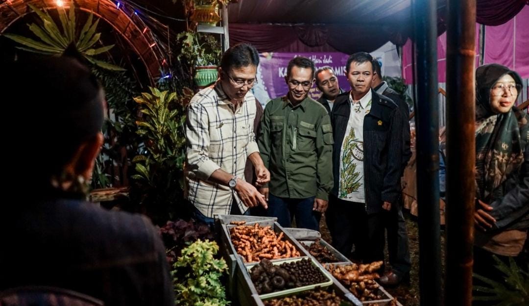 Pentas Seni dan Budaya Rakyat “Ngarak Pataka” Hari ke-3 Kembali Digelar di Eks Kewadanaan Kawali