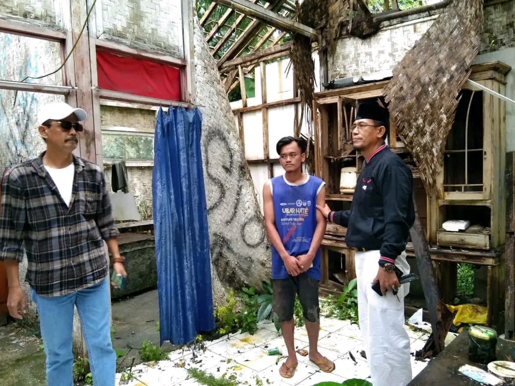 Sebatang Kara, Ini Kisah Pilu Sopyan Bocah Yatim-Piatu di Pangandaran